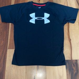 LIKE NEW ~ UNDER ARMOUR HEAT GEAR TEE ~ BOYS SIZE 7